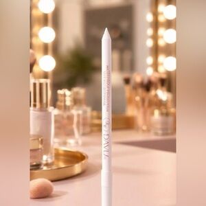 Creamy White Eyeliner Pencil - NEW